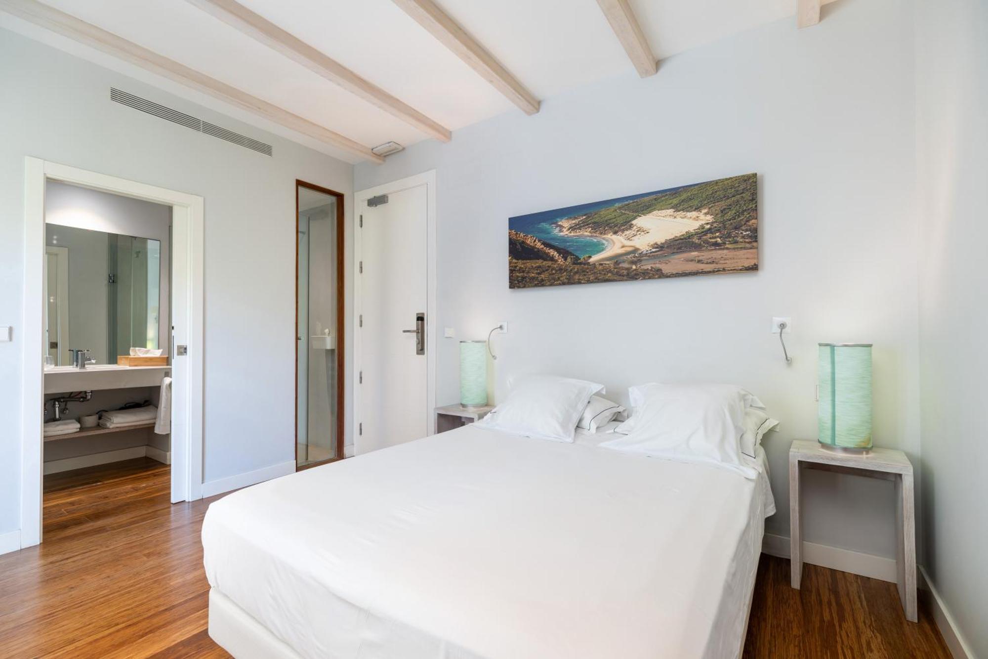 Aristoy Hotel